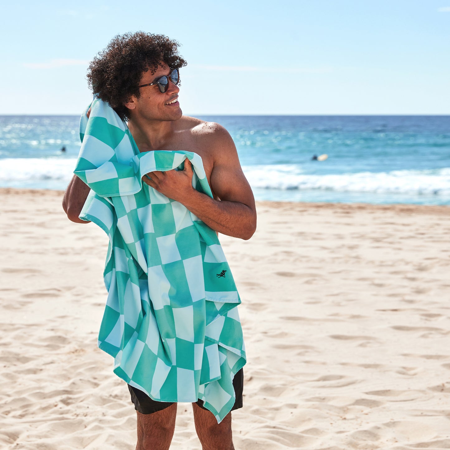 Dock & Bay Beach Towel Designed Collection L Check Mate 100% Recycled 100% Recycled