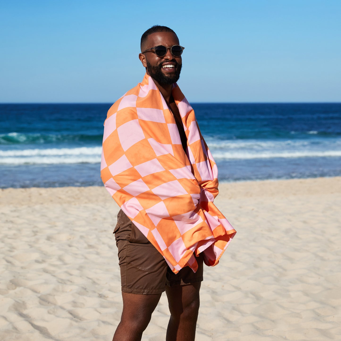 Dock & Bay Beach Towel Designed Collection L Groovy Check 100% Recycled 100% Recycled