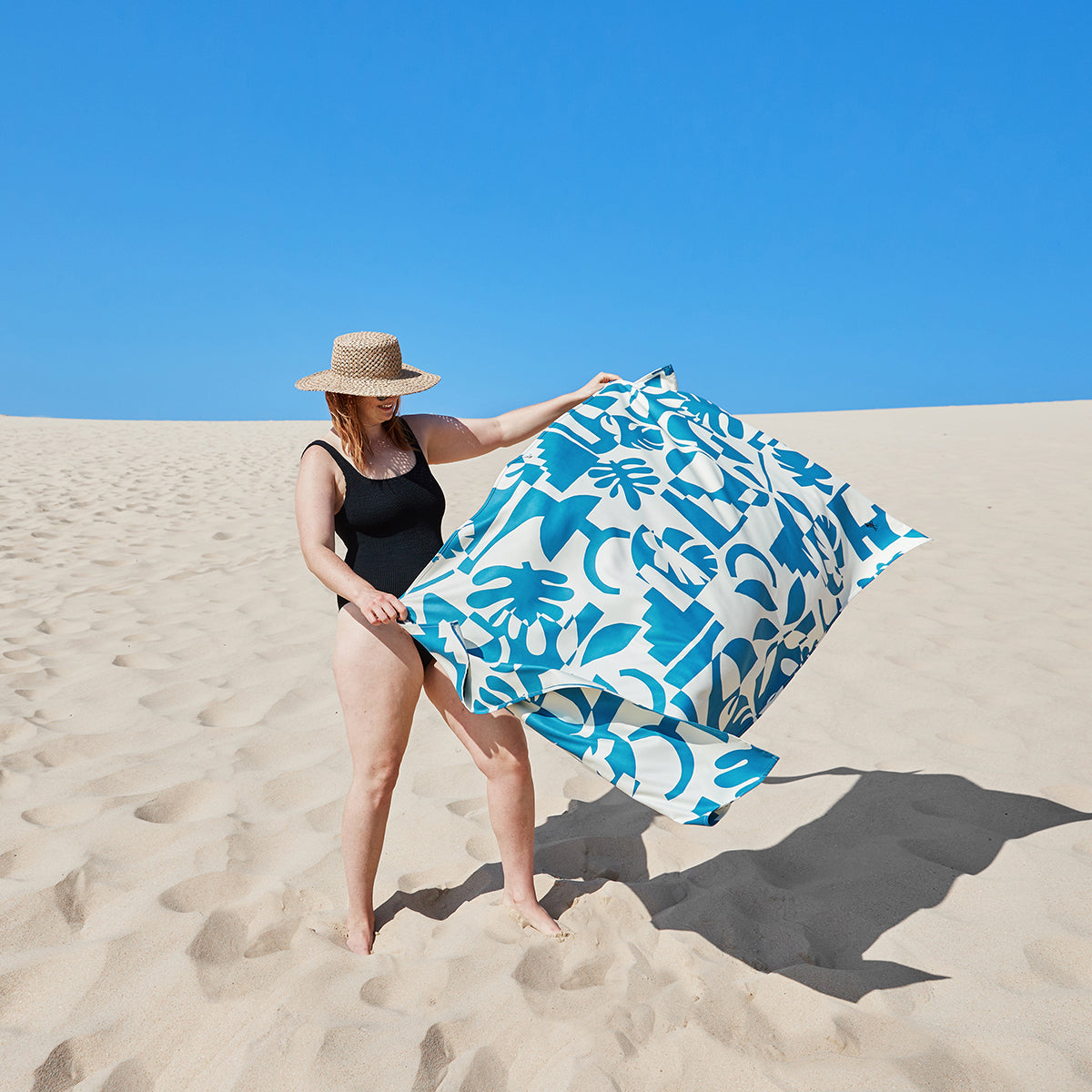 Dock & Bay Beach Towel Tropics Collection L Marine Dream 100% Recycled 100% Recycled