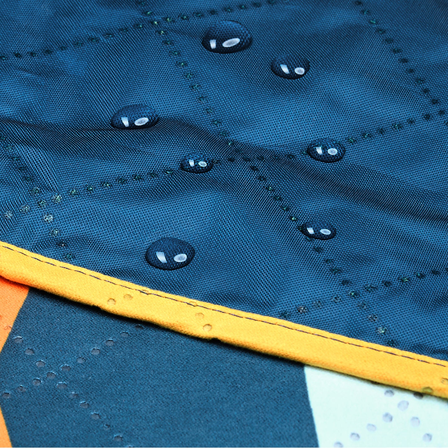 Dock & Bay Beach Blanket Large Bananarama 100% Recycled 100% Recycled