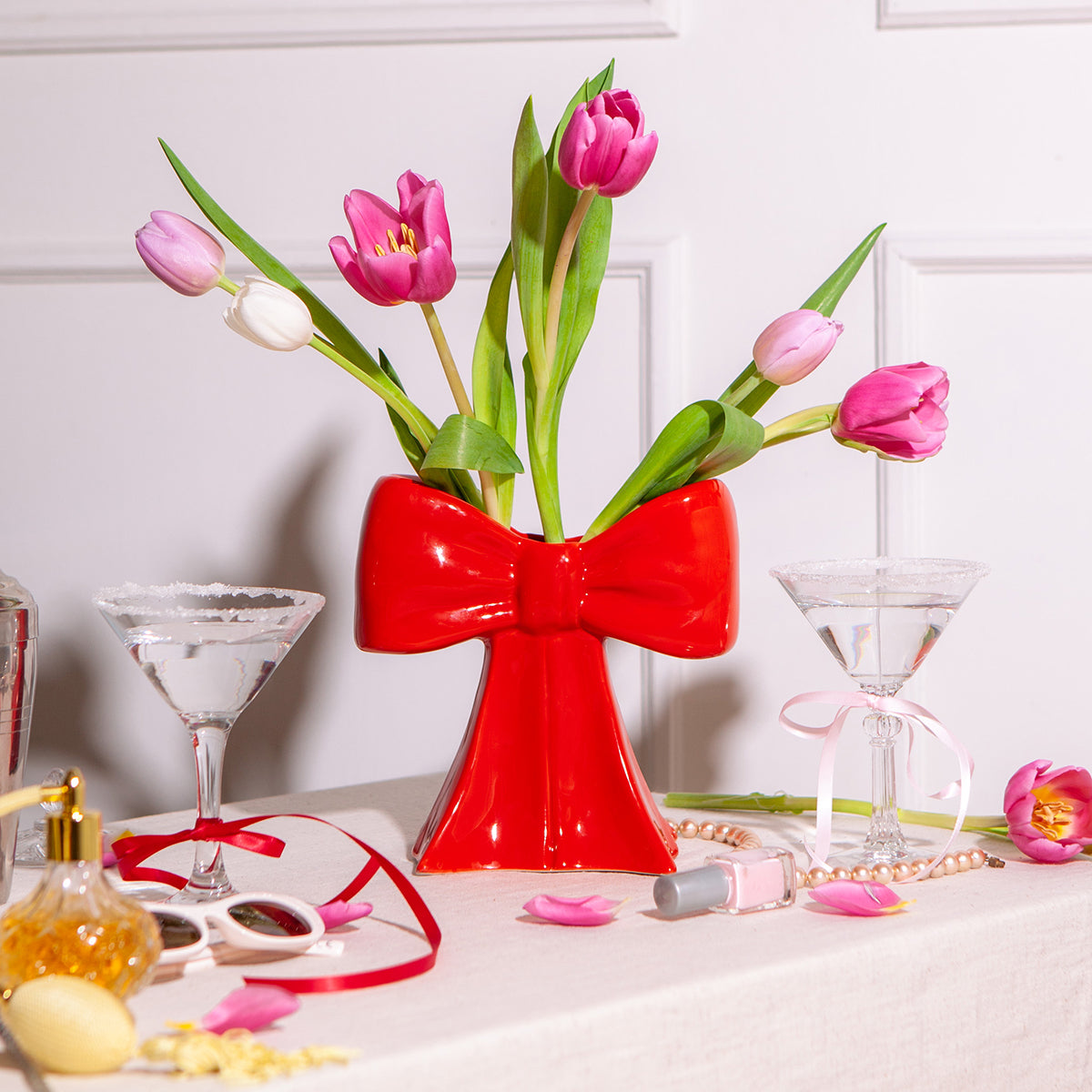 DOIY Bow Vase Red