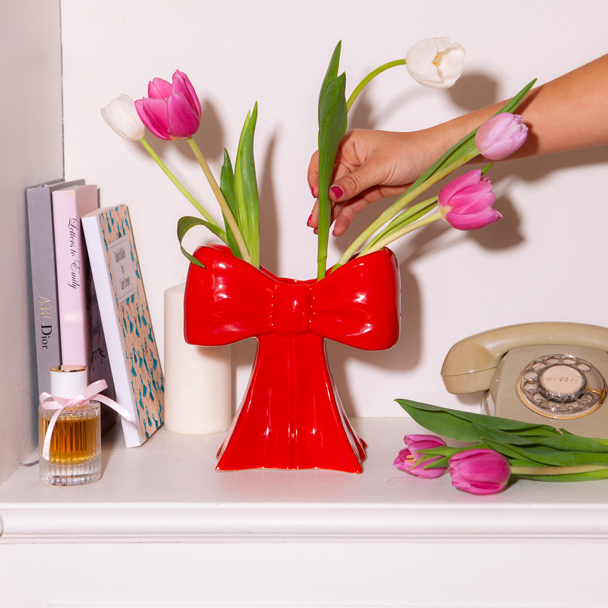 DOIY Bow Vase Red