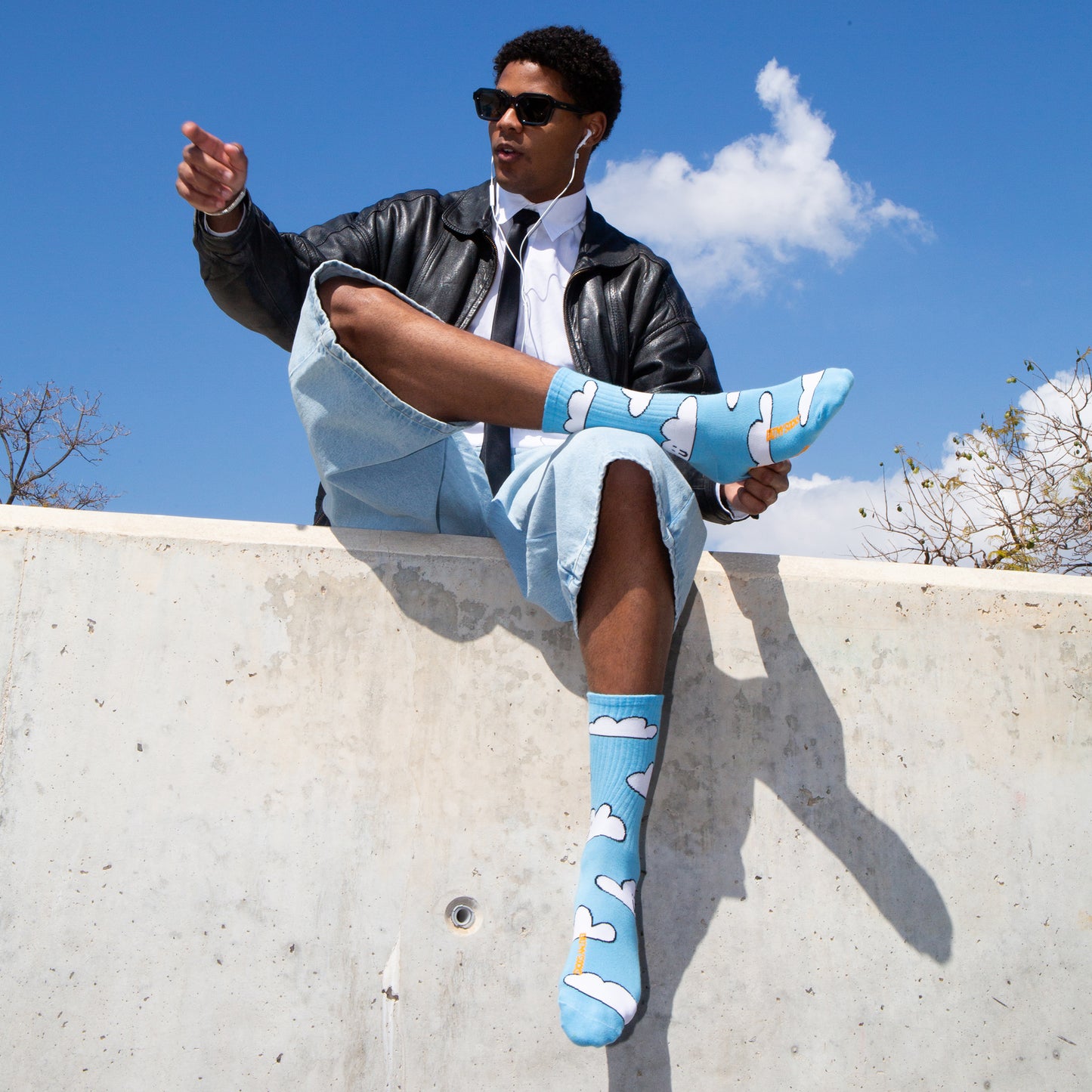 Eat My Socks Crew Socks Cloud