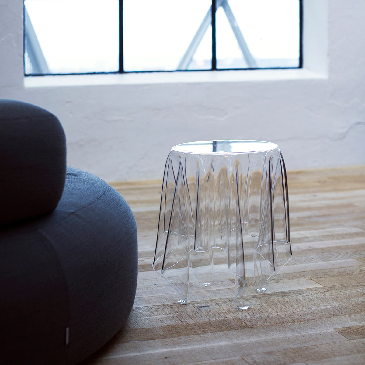 Essey Illusion Clear Table Table