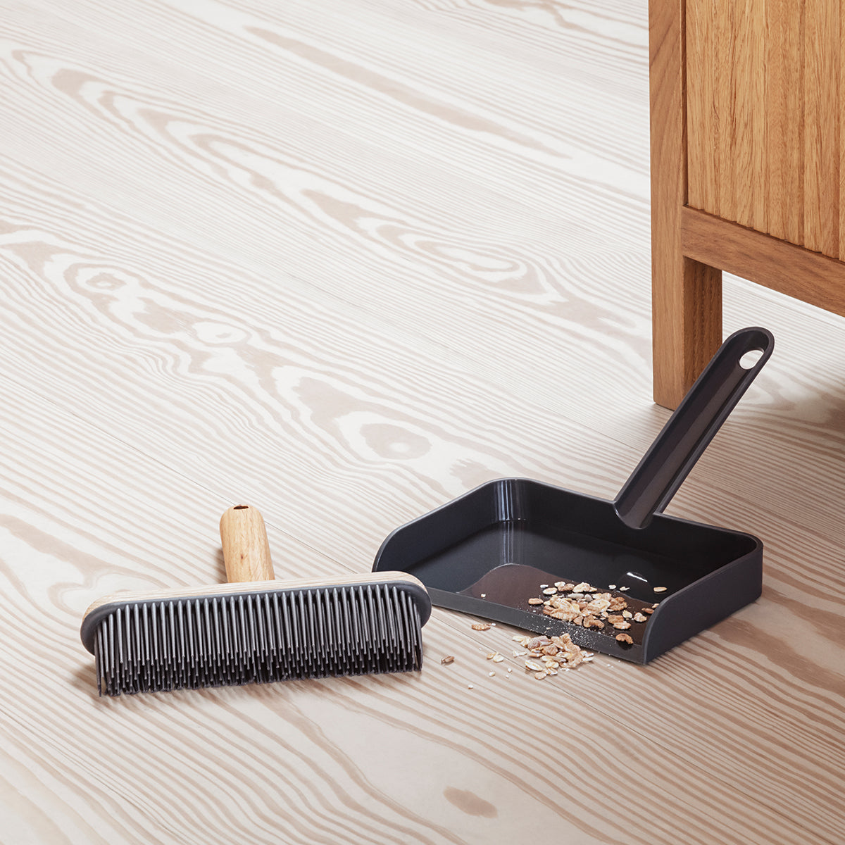 Eva Solo Dustpan and Brush Set