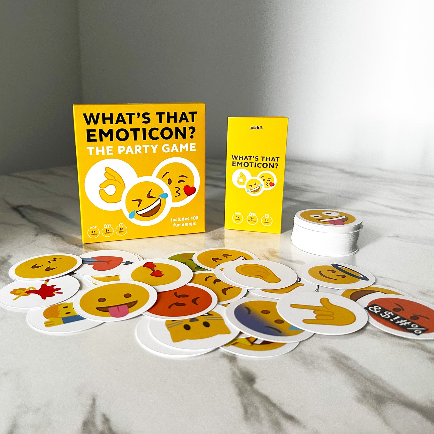 Pikkii Party Game Emoticon Hunt