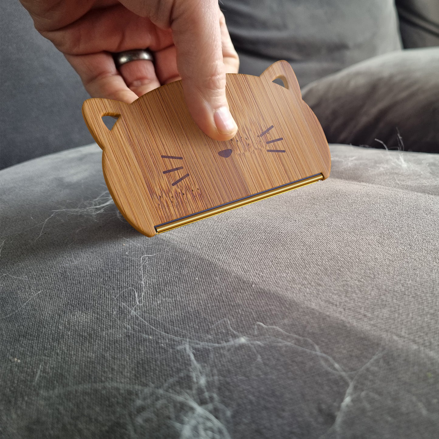 Pikkii Pet Hair Remover Cat