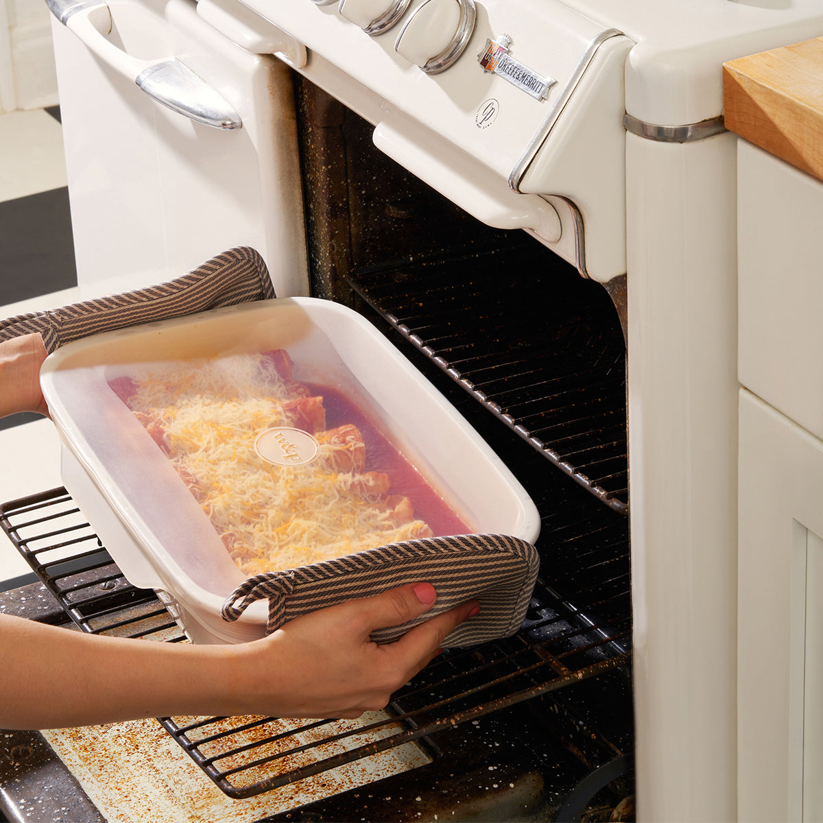 W&P Reusable Stretch Lid Casserole Food Cover Food Cover