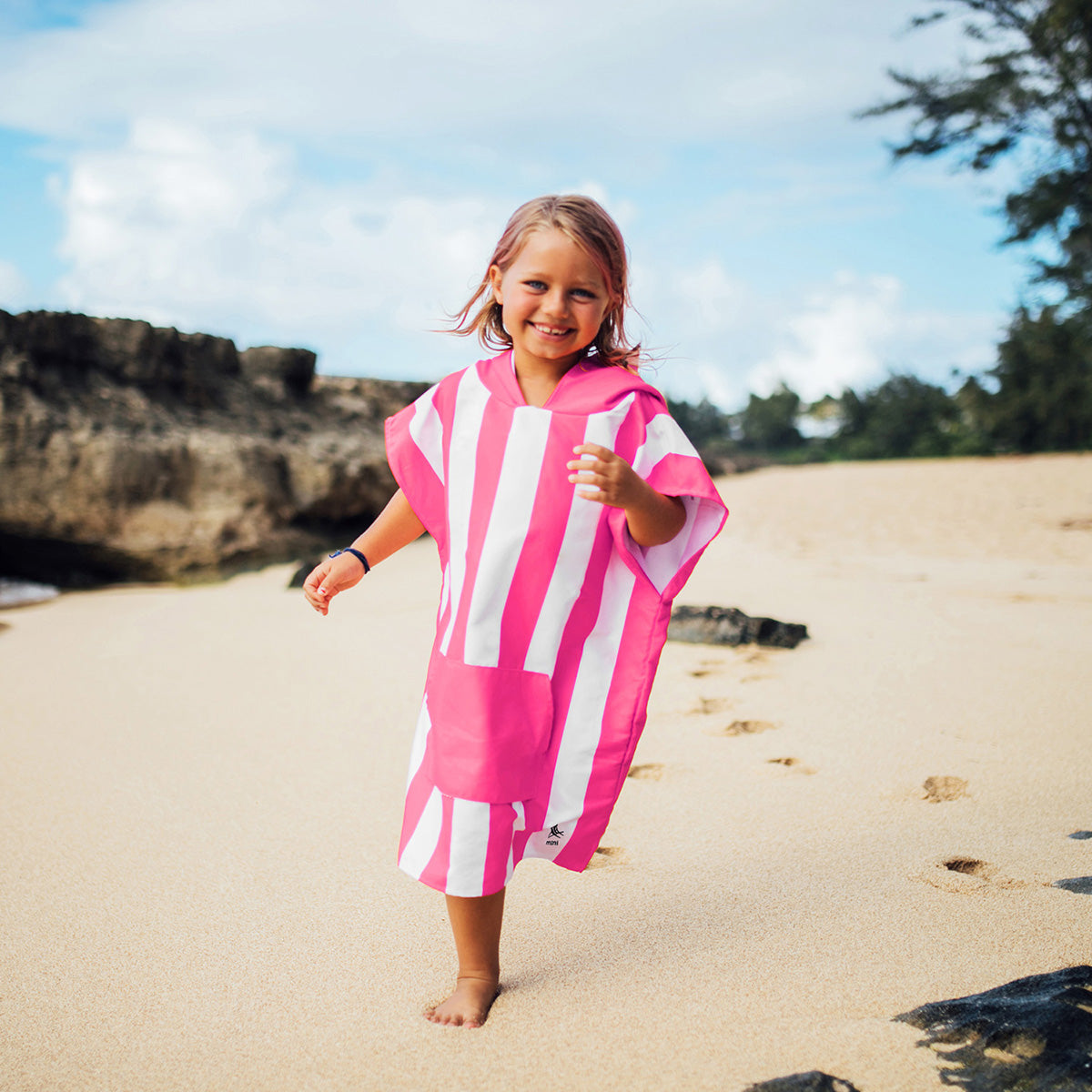 Dock & Bay Poncho Mini Cabana Collection Phi Phi Pink 100% Recycled 100% Recycled