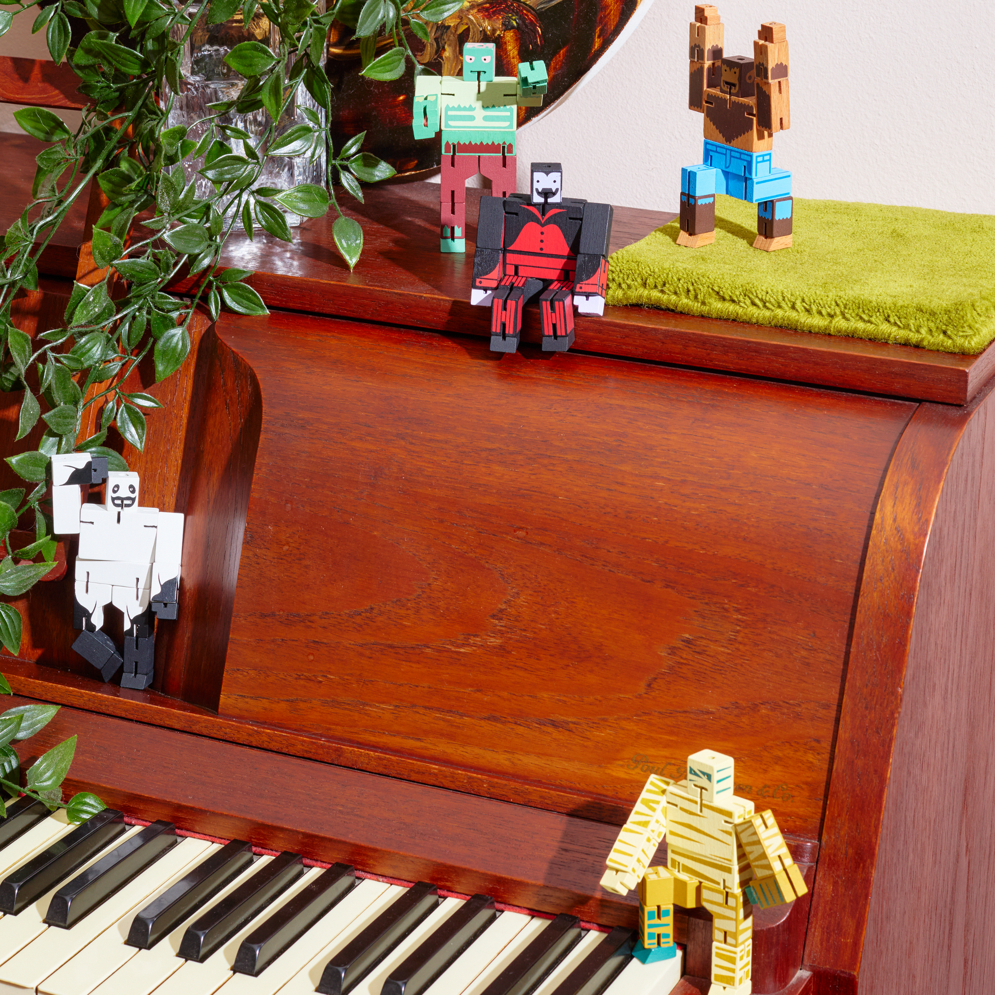 Areaware Cubebot Micro Supernatural Vampire Robot Toy Robot Toy