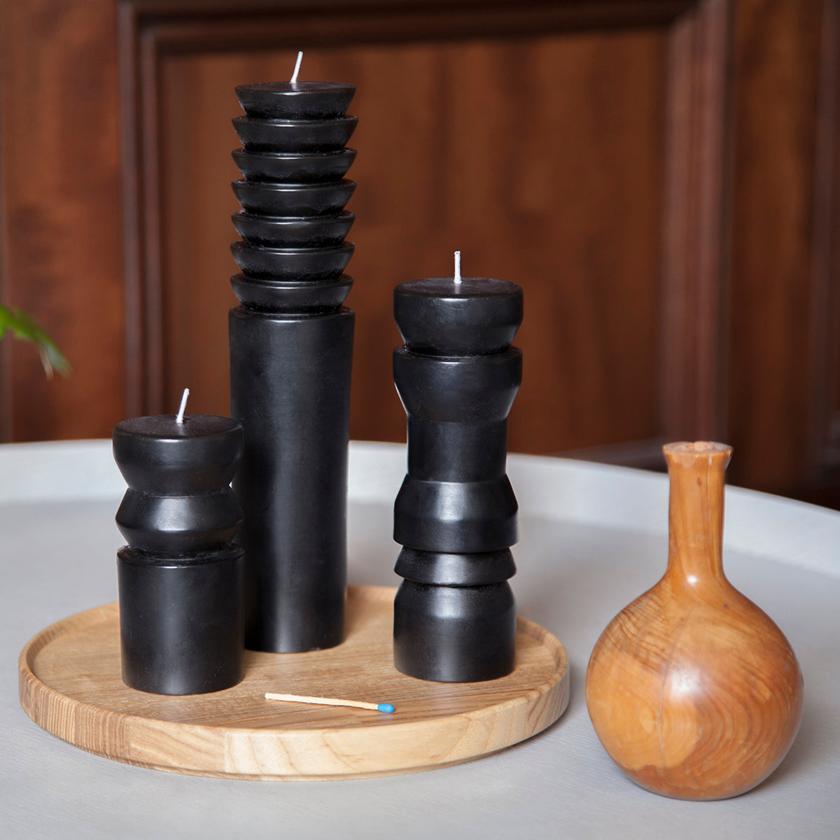 Totem Candle Black Medium