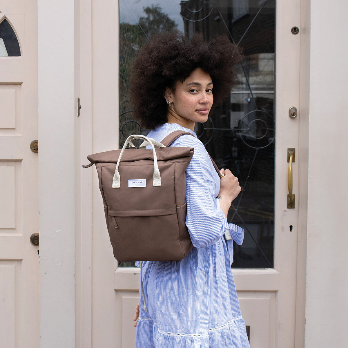 Kind Bag Backpack Medium Coco Brown