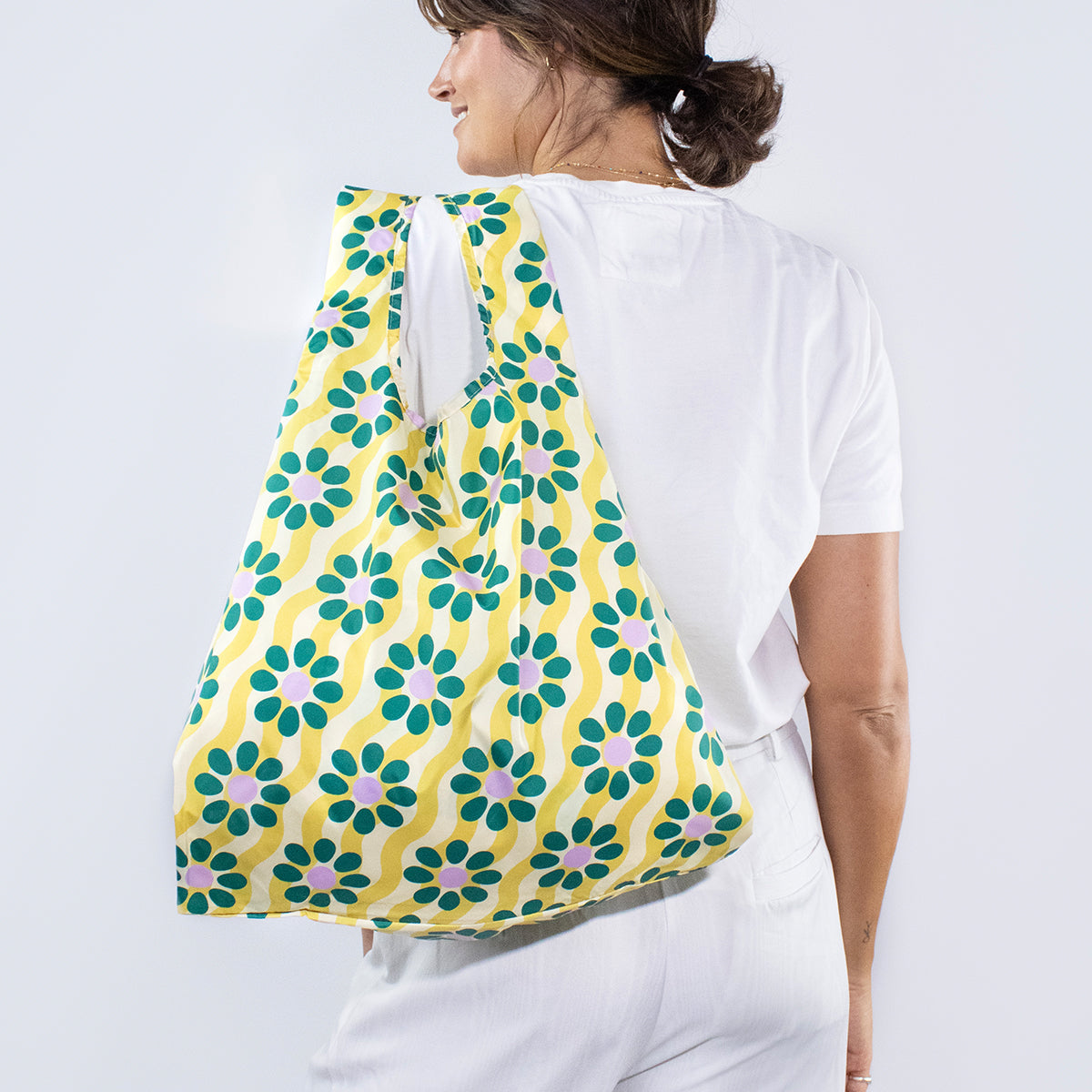 Kind Bag Reusable Bag Medium Wavy Daisy