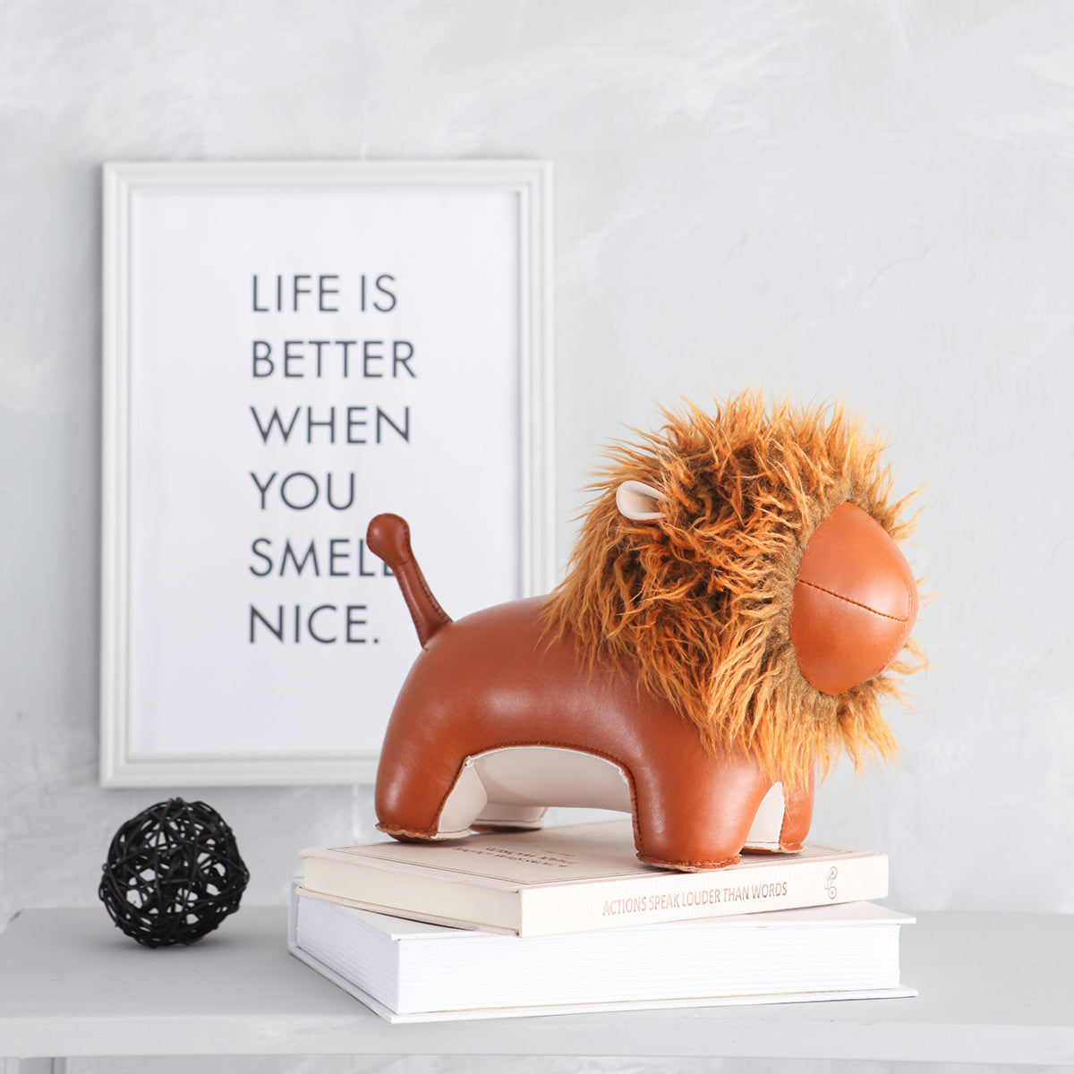 Bookend Lion Tan