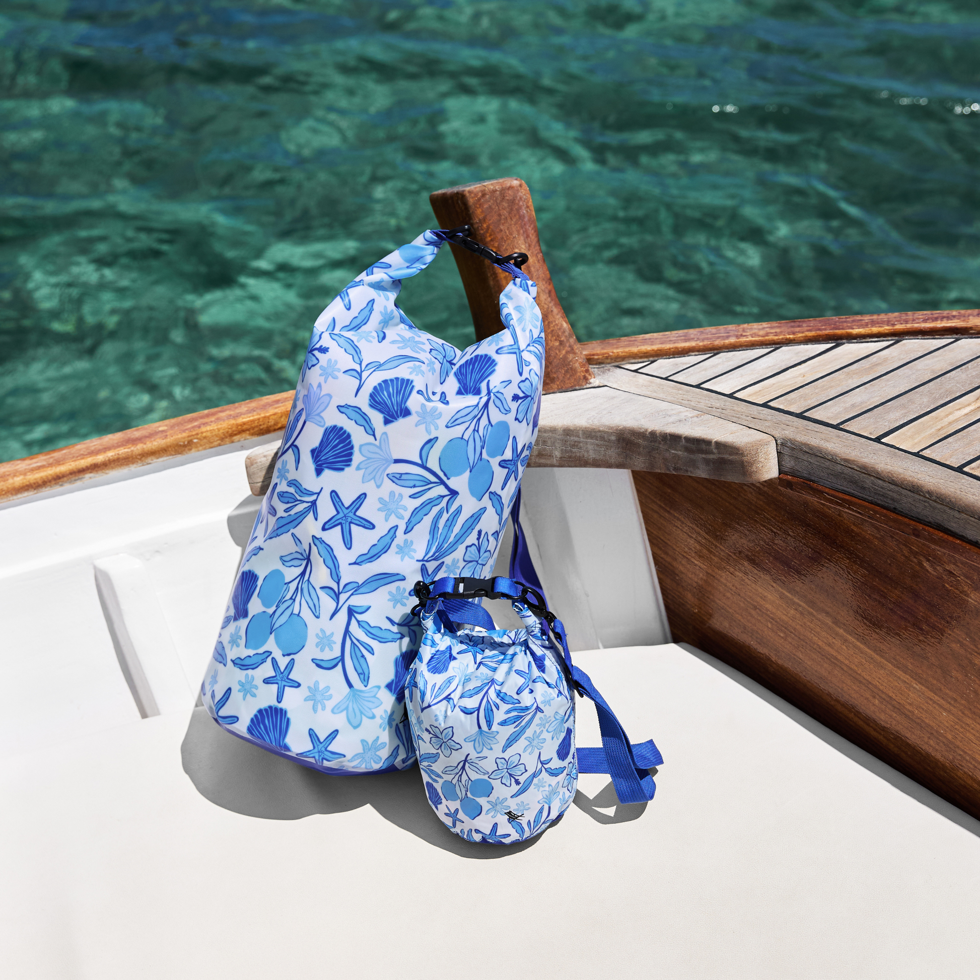 Dock & Bay Dry Bag 20L Wavy Baby 100% Recycled 100% Recycled