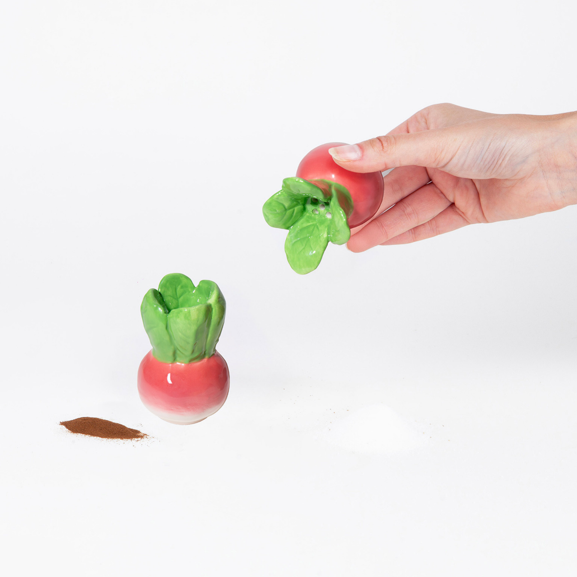 DOIY Radish Salt & Pepper