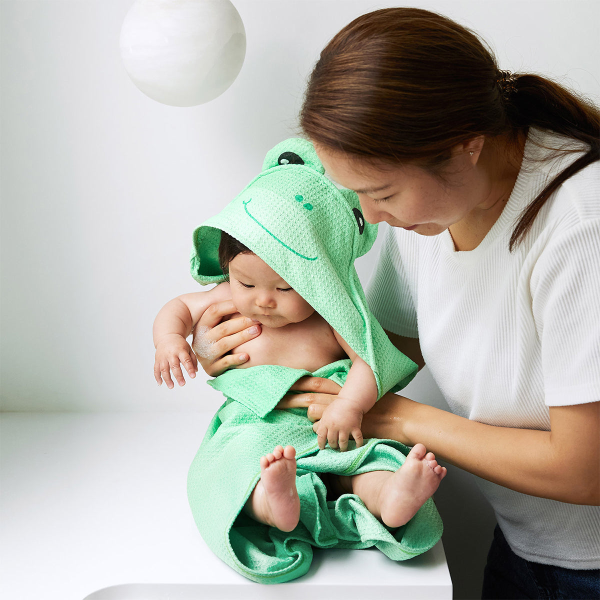 Baby Hooded Towel Animal Collection Frankie Frog